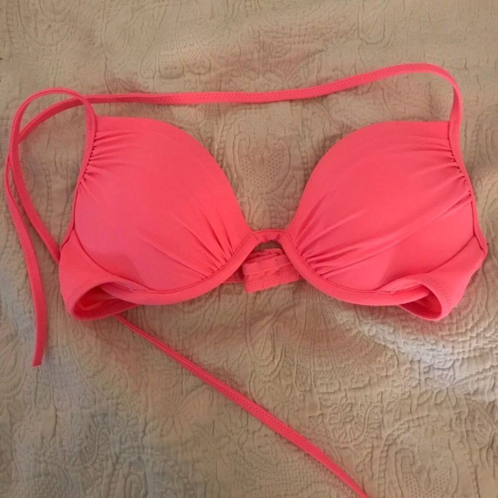 Pink bikini top